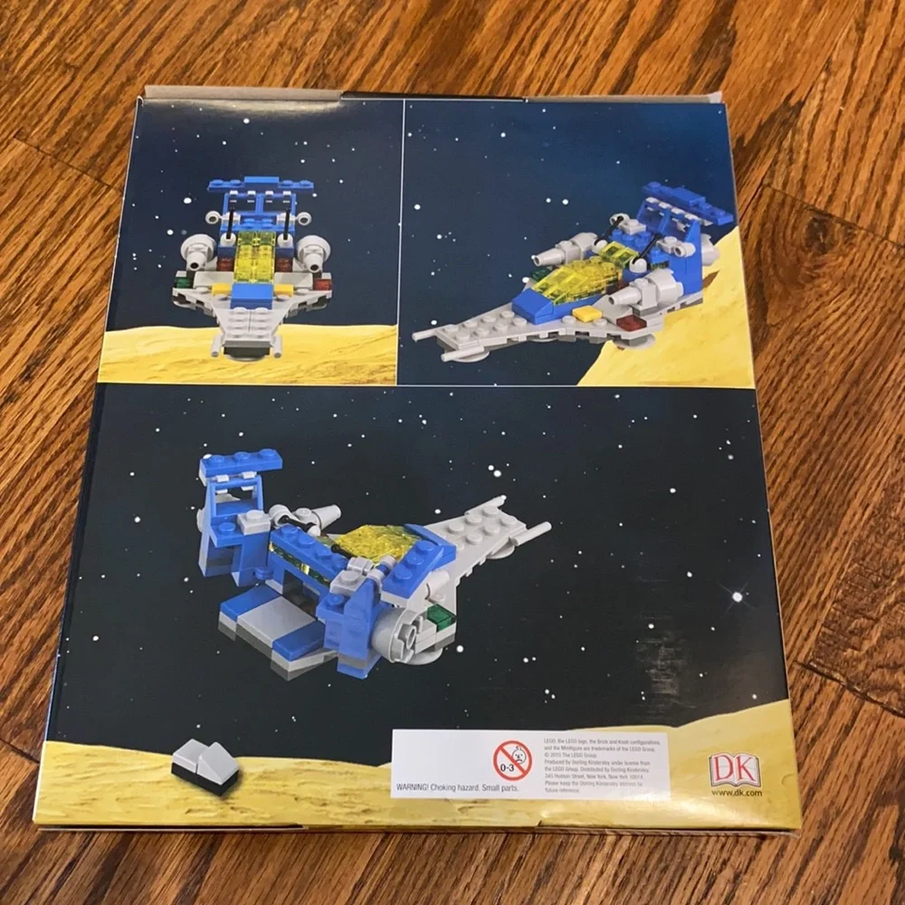NIB 11910 LEGO Micro-Scale Space Cruiser